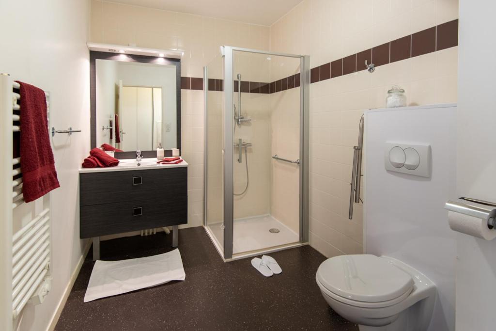Terres De France - Appart Hotel Rouen Flaubert ภายนอก รูปภาพ