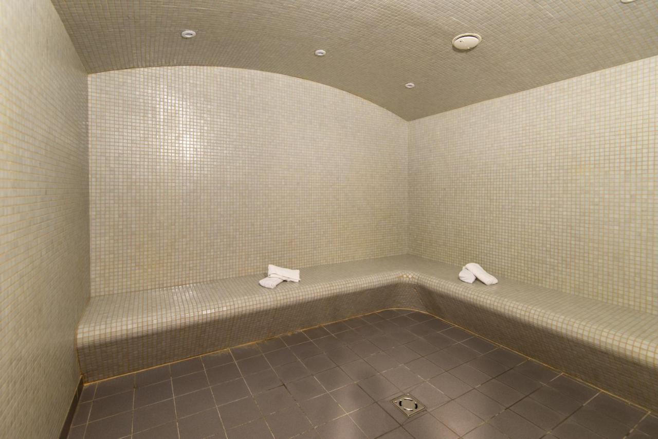 Terres De France - Appart Hotel Rouen Flaubert ภายนอก รูปภาพ