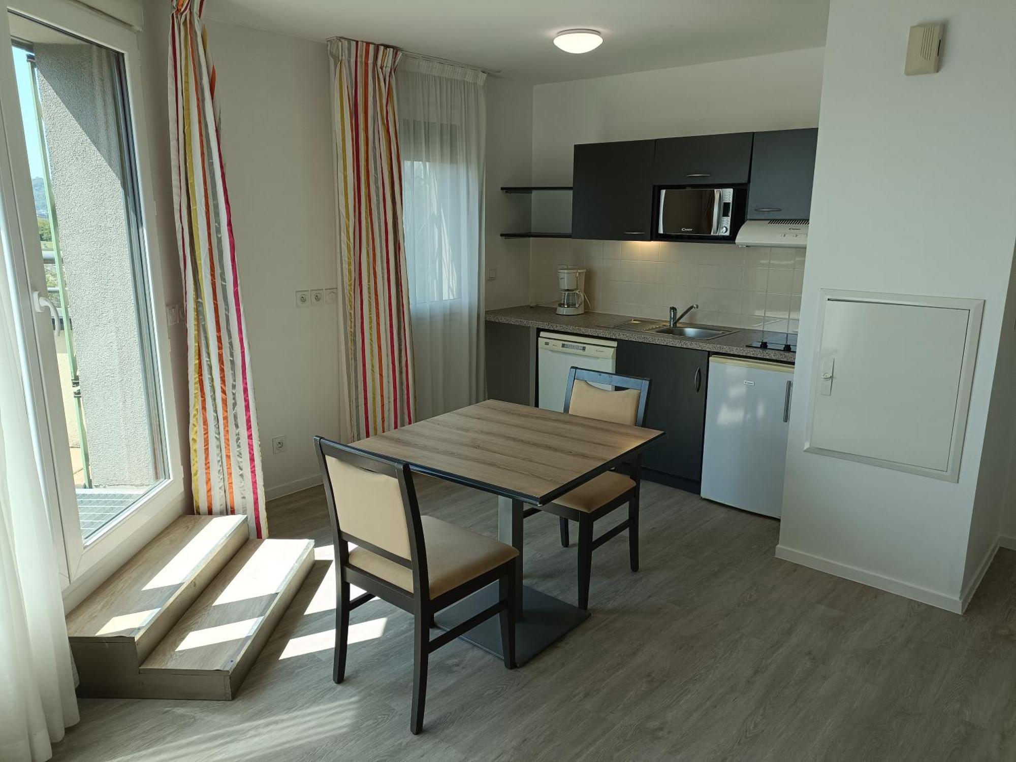 Terres De France - Appart Hotel Rouen Flaubert ภายนอก รูปภาพ
